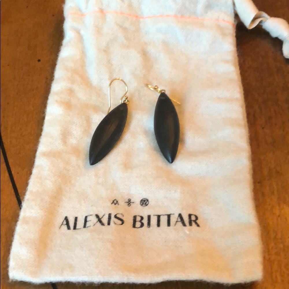 Earings